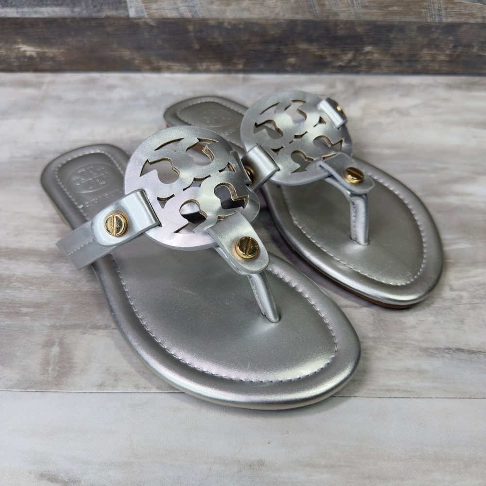 Tory Burch Miller Thong Sandals Womens Size 6 Metallic Logo Silver - Picture 2 of 8